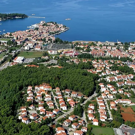 Modern In Croatia With Garden View Apartament Poreč